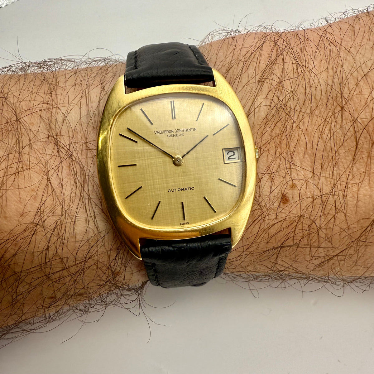 Vacheron Constantin Vintage Automatic Ref 2020Q 18k Yellow Cal. K1121 Poinçon de Genève