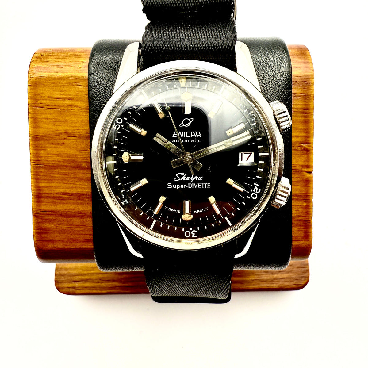 Enicar Sherpa Super Divette 144-35-01 AR1145 1960s Vintage Black Dial