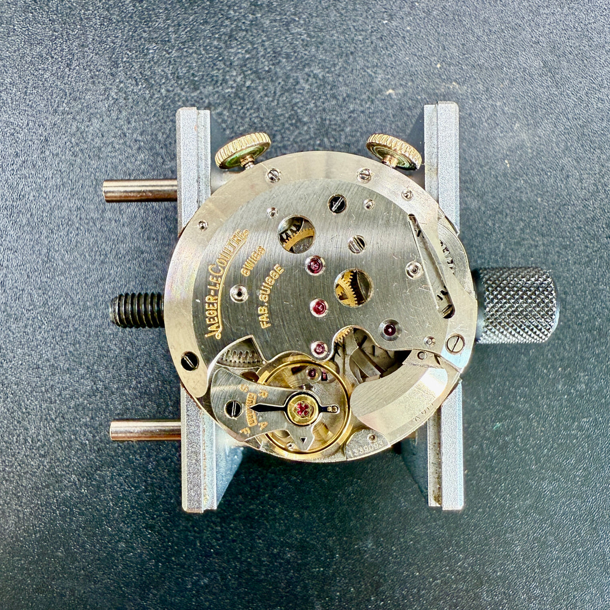 Montre Jaeger-LeCoultre Memovox Alarm cal. K814 en or rempli 10 carats avec corne fantaisie