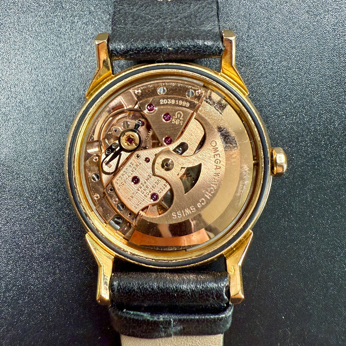 Omega Constellation 168.005 18K Yellow Gold Caliber 561 Automatic